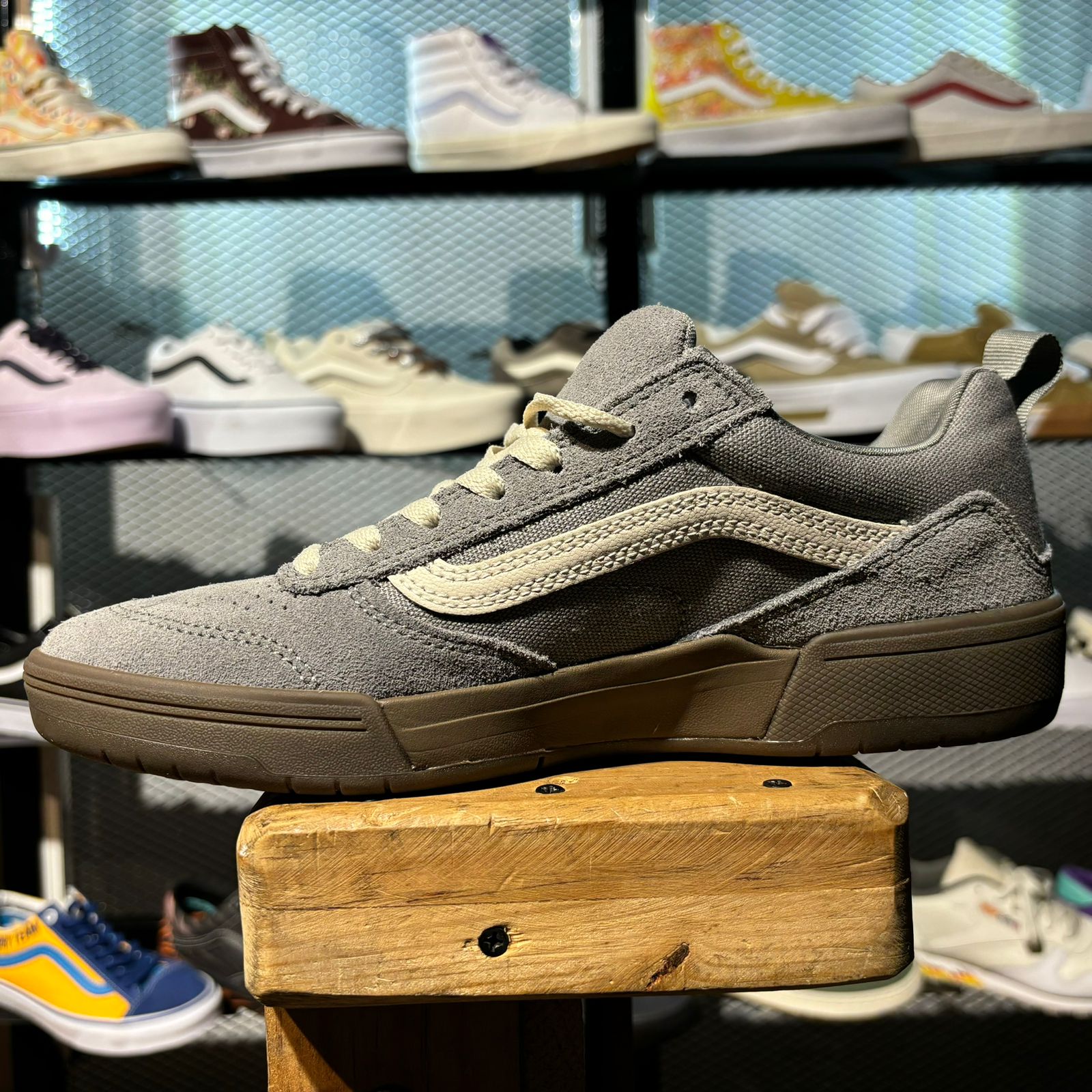 VANS ZAHBA