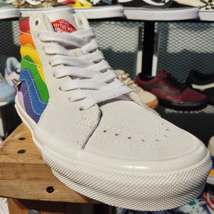 VANS SK8 HI  PRO PRIDE