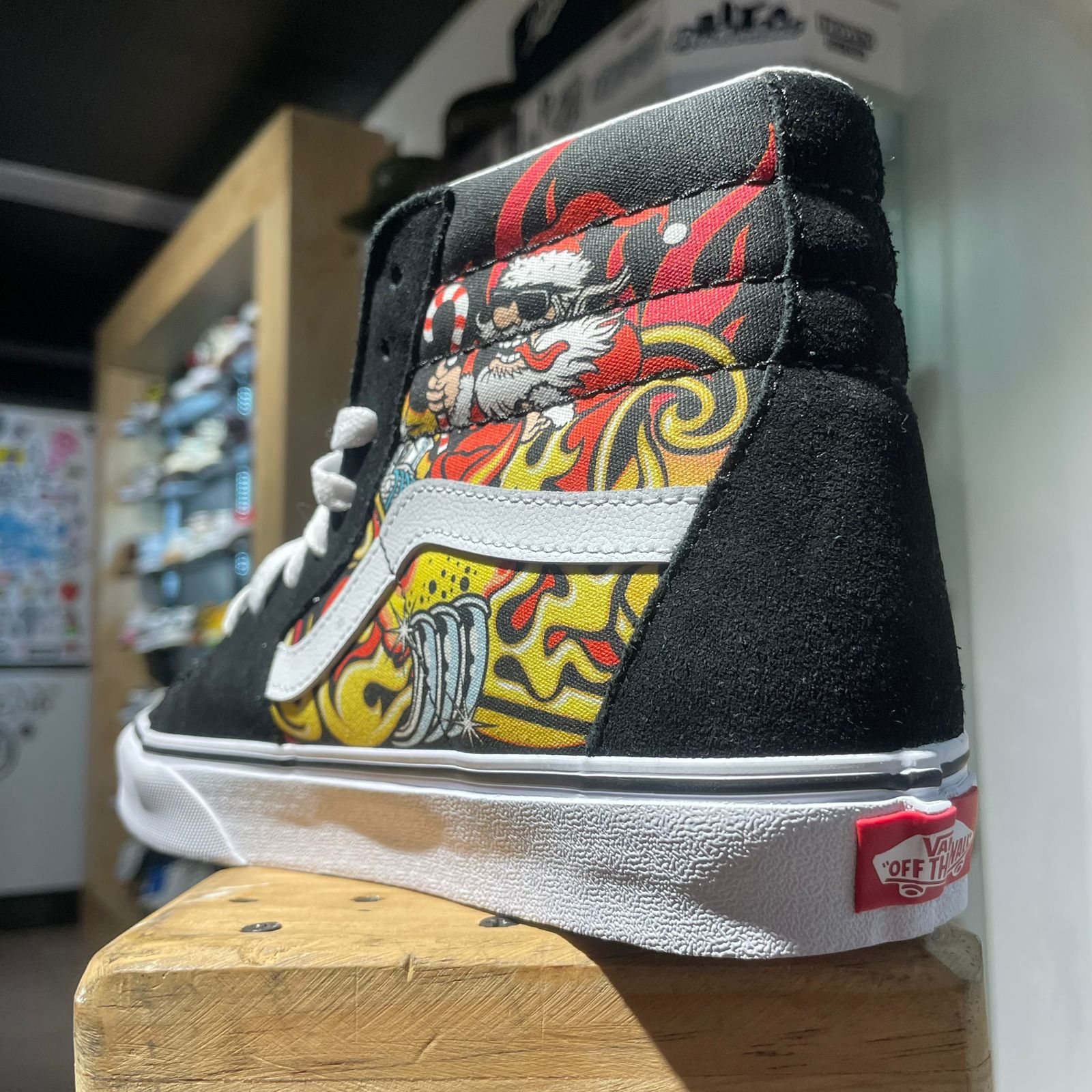 Sk8 Hi Santa Claus