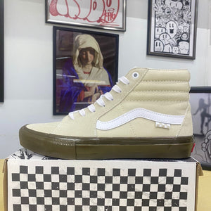 Vans Sk8-Hi Oatmeal & Dark Gum